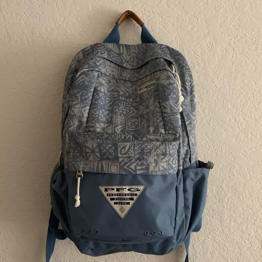Columbia PFG backpack